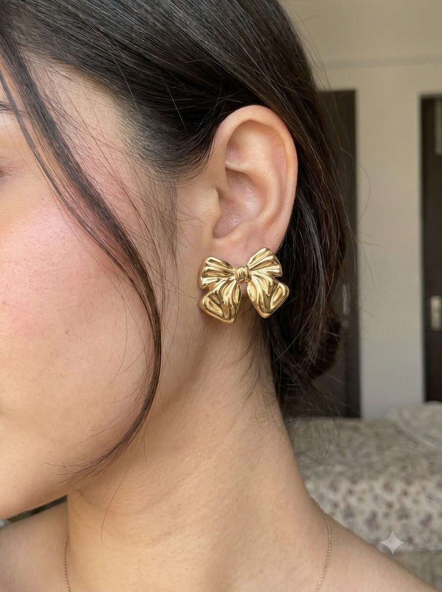 Amora Bow Earrings