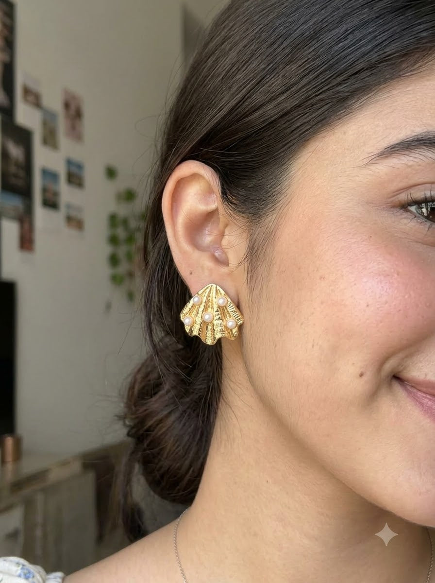 Lumière Pearl Earrings