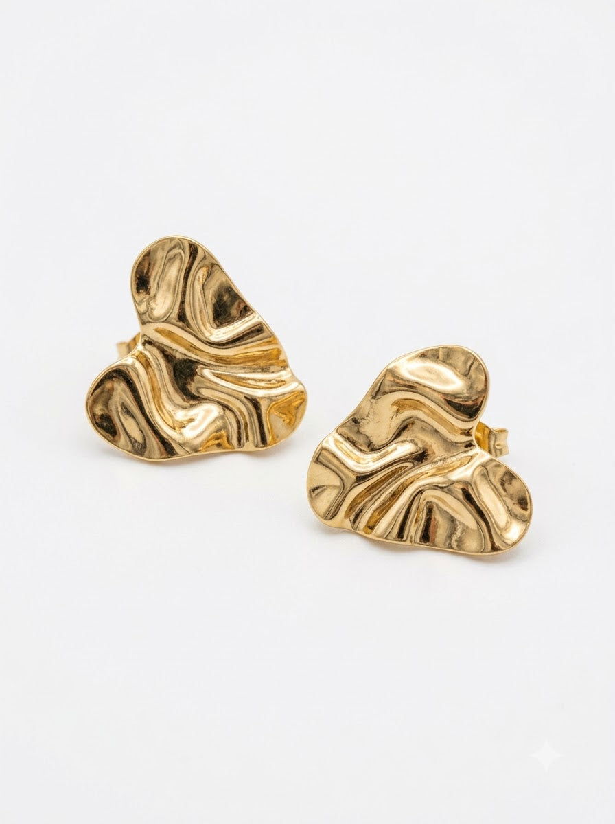 Elora Wave Heart Earrings
