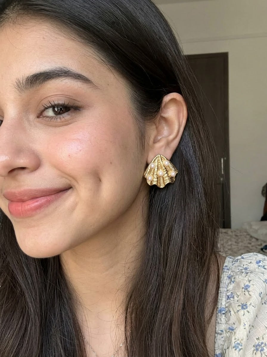 Lumière Pearl Earrings